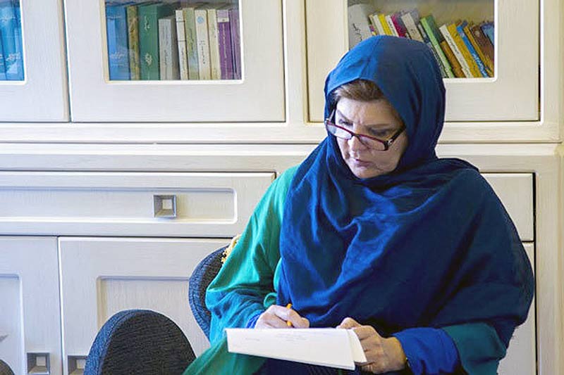 مهناز رونقی