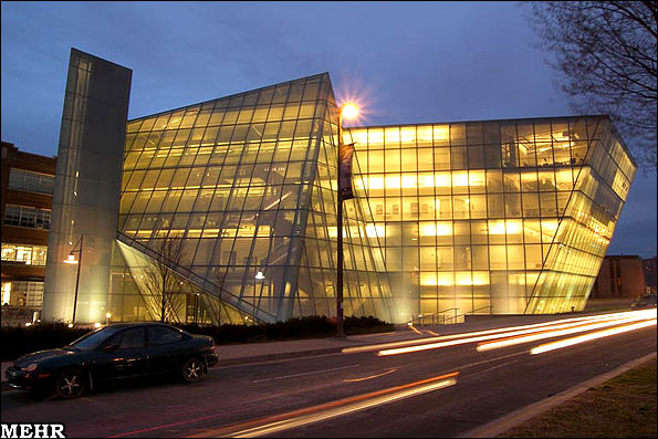 دانشگاه هنینگ لارسن در دانمارک